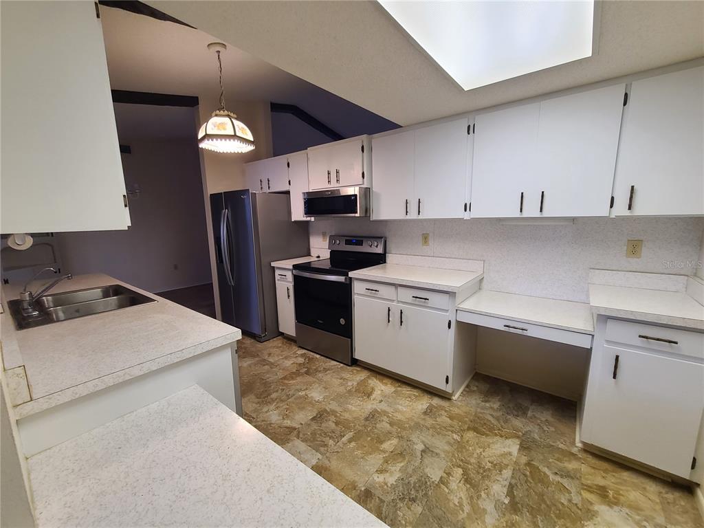 575 Constance Road Venice, FL 34293 - Photo 5 of 21