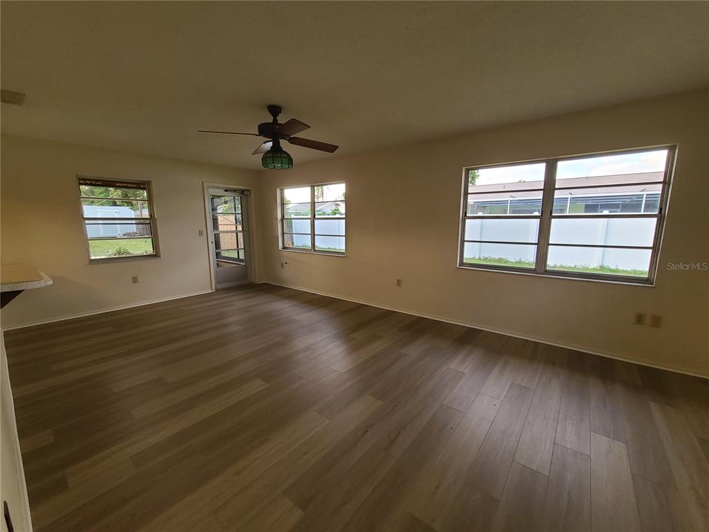 575 Constance Road Venice, FL 34293 - Photo 9 of 21