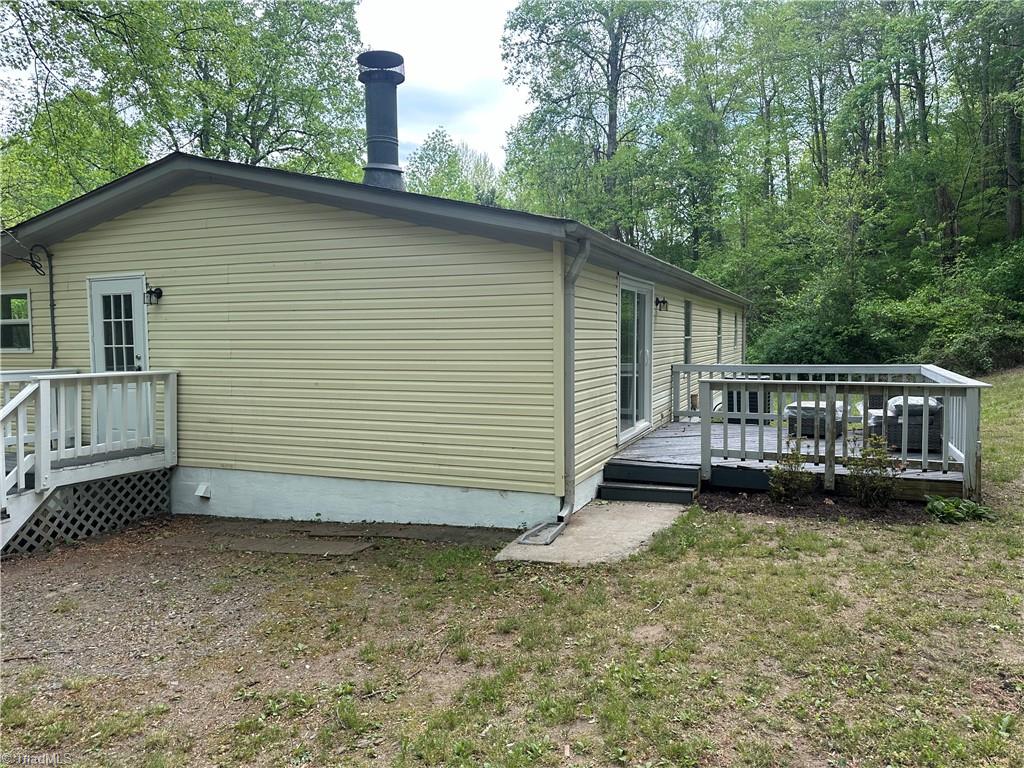 3199 Kibler Valley Road Ararat, VA 24053 - Photo 5 of 47