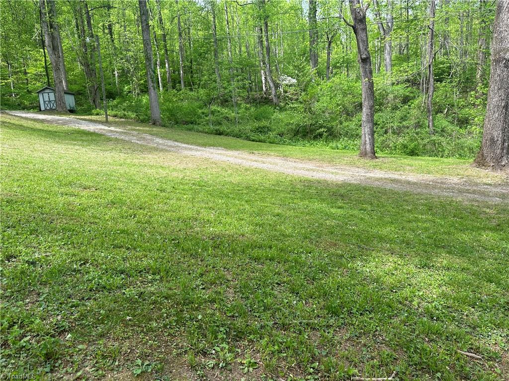 3199 Kibler Valley Road Ararat, VA 24053 - Photo 6 of 47