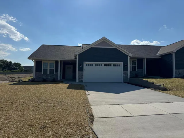 $474,900 | 8302 85th Avenue, Pleasant Prairie, WI 53158