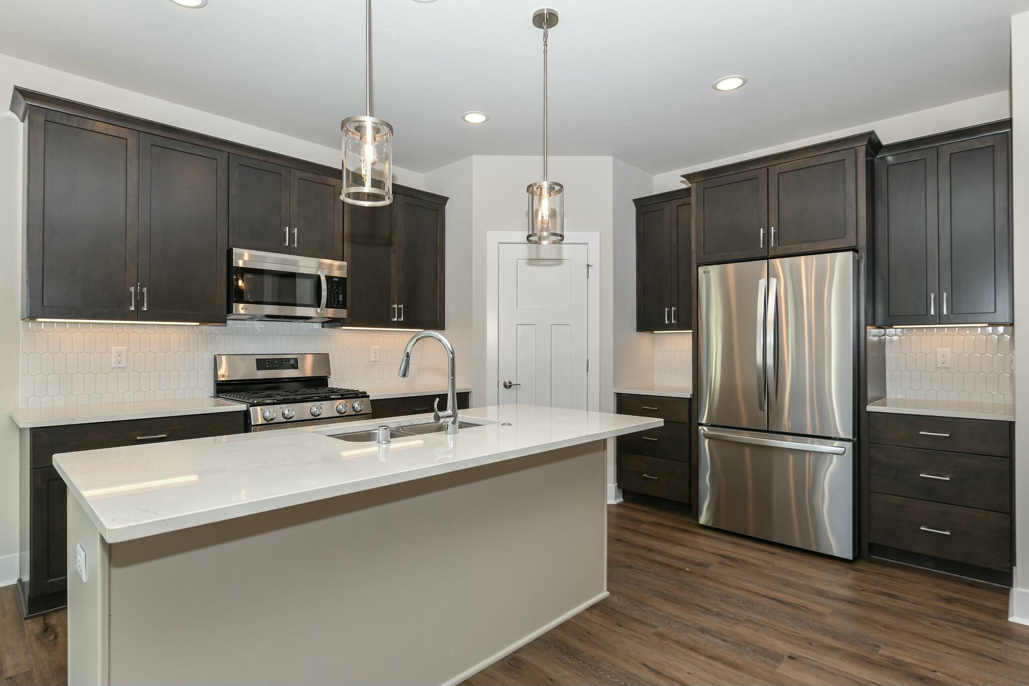 8302 85th Avenue Pleasant Prairie, WI 53158 - Photo 9 of 30 20250602164342286786000000-o