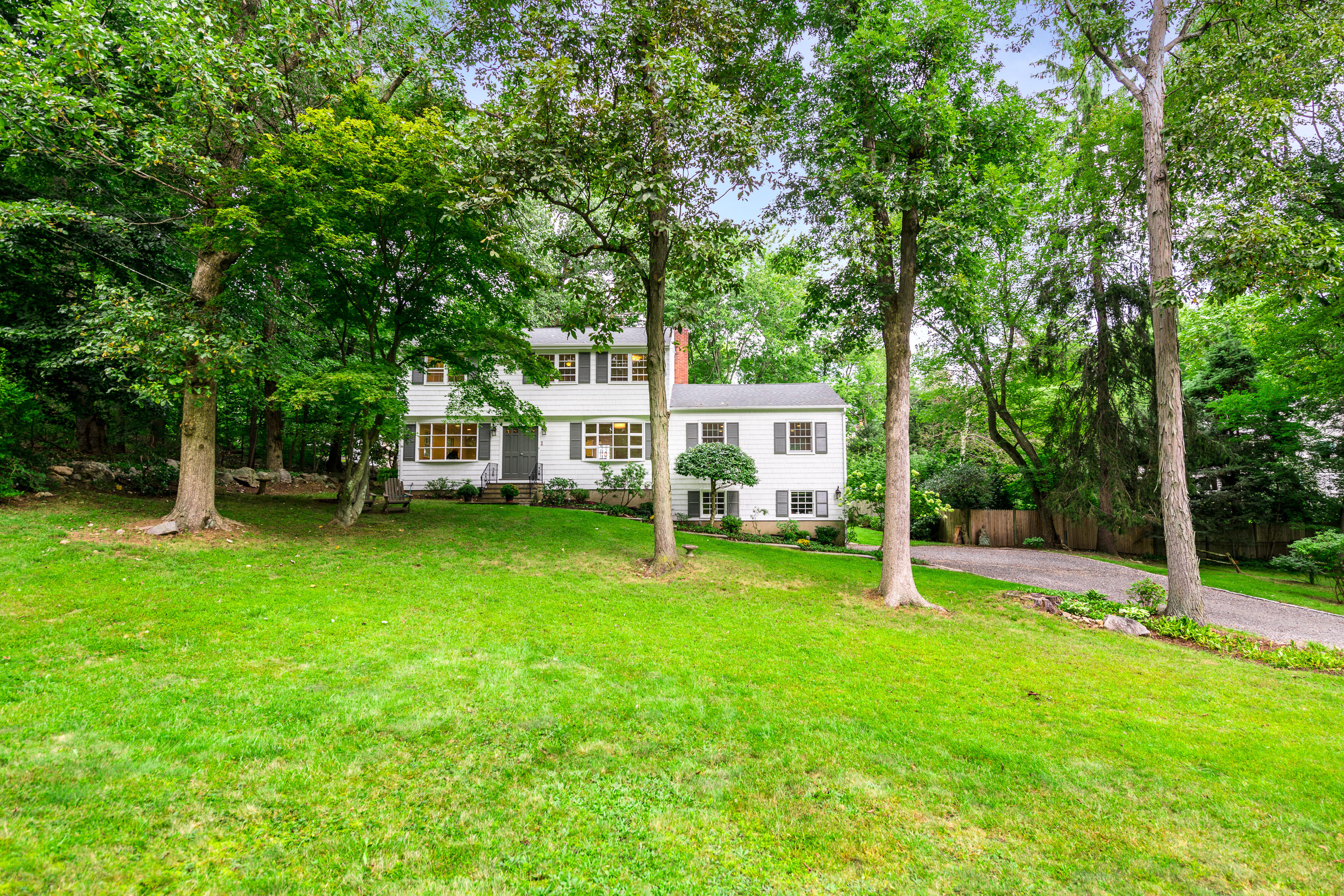 5 Littlebrook Road Darien, CT 06820 - Photo 3 of 40 DG8_8986-Edit