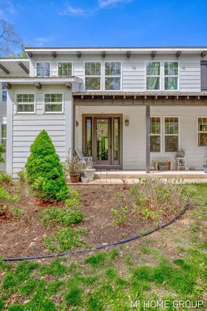 $999,900 | 6467 118th Avenue, Fennville, MI 49408