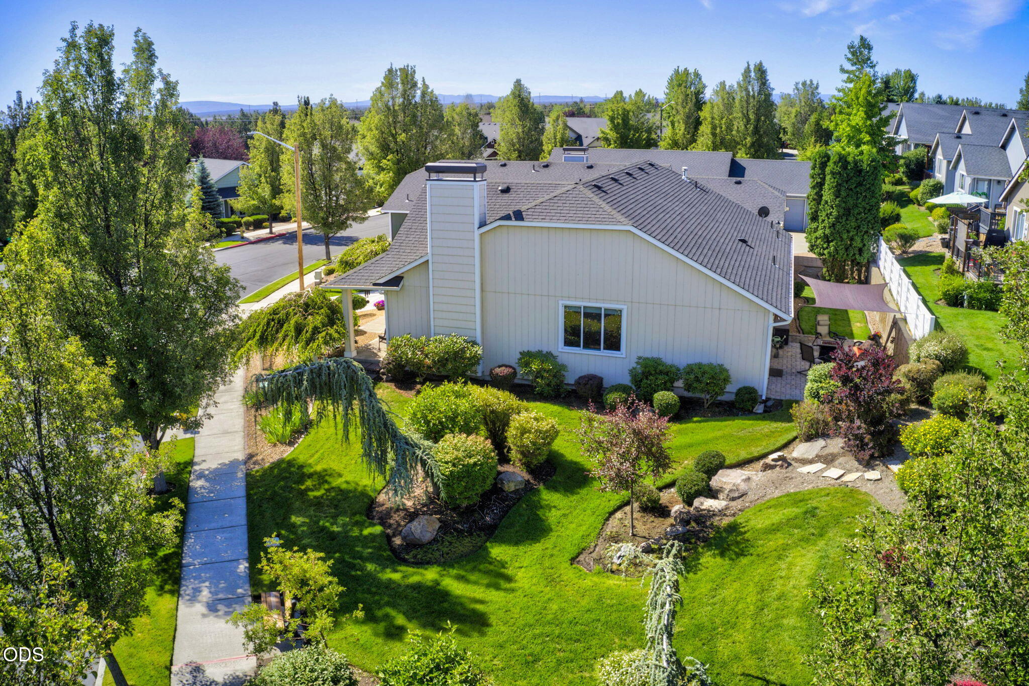 3633 Southwest 29th Street Redmond, OR 97756 - Photo 33 of 36