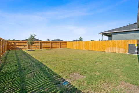 a view of an outdoor space and back yard
