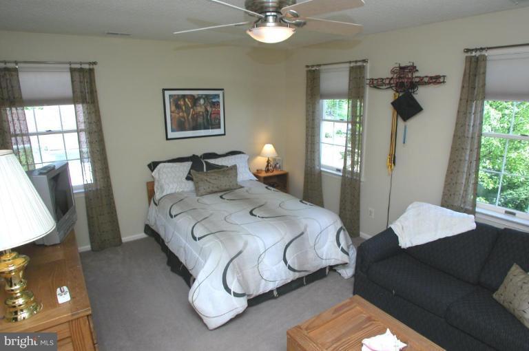 259 Hunters Ridge Road Lutherville-Timonium, MD 21093 - Photo 19 of 29 Bedroom #3