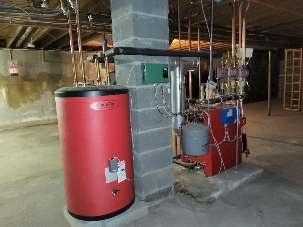 46 Lake Parkway Webster, MA 01570 - Photo 40 of 42 a view of store