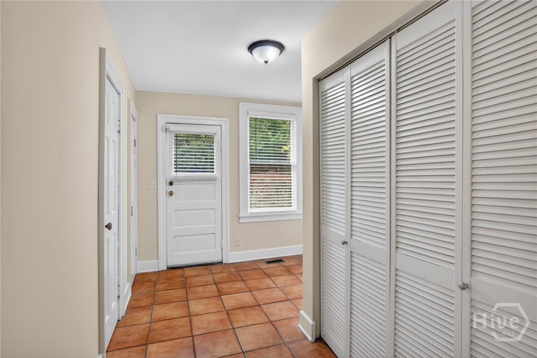 718 East 48th Street Savannah, GA 31405 - Photo 25 of 34