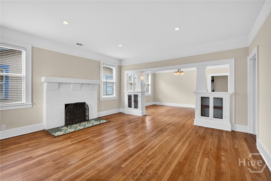 718 East 48th Street Savannah, GA 31405 - Photo 4 of 34