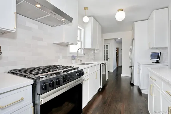 $4,200 | 42 East Main Street, Stony Point, NY 10980