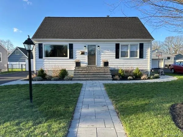 $4,200 | 42 East Main Street, Stony Point, NY 10980