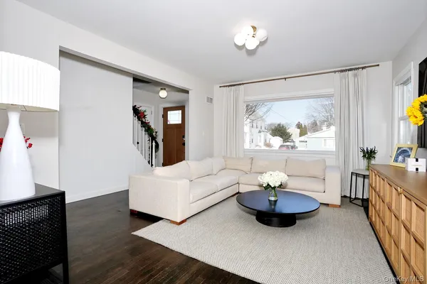 $4,200 | 42 East Main Street, Stony Point, NY 10980