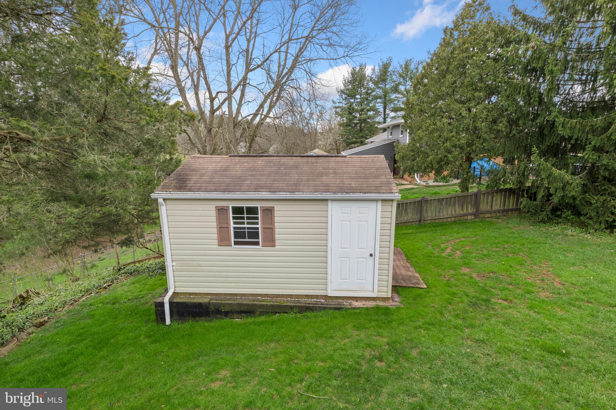 4710 Paradise Road Dover, PA 17315 - Photo 29 of 44 Gallery Image 29