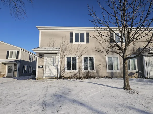 $239,900 | 726 East Old Willow Road, Unit 104C, Prospect Heights, IL 60070