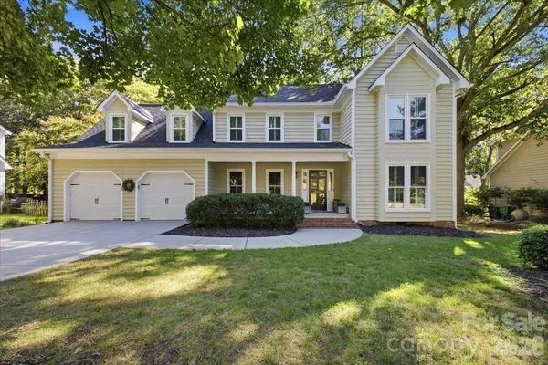 $845,000 | 10141 Hanover Glen Road, Charlotte, NC 28210