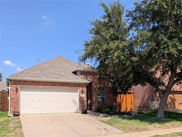 a house view with a outdoor space