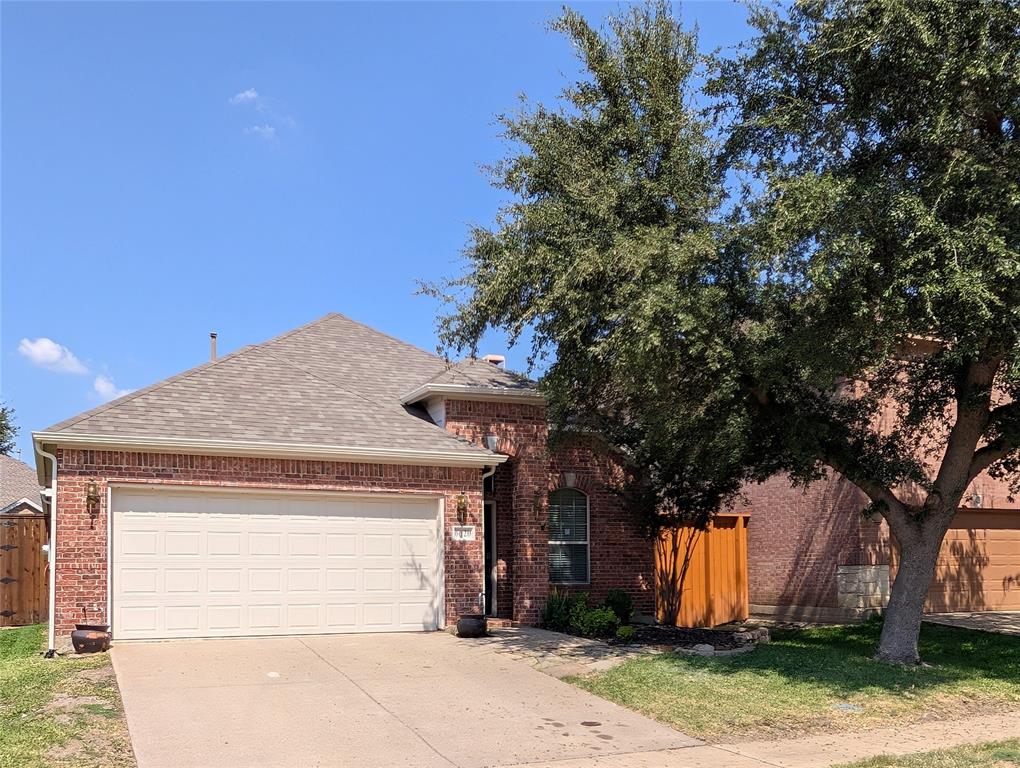 a house view with a outdoor space
