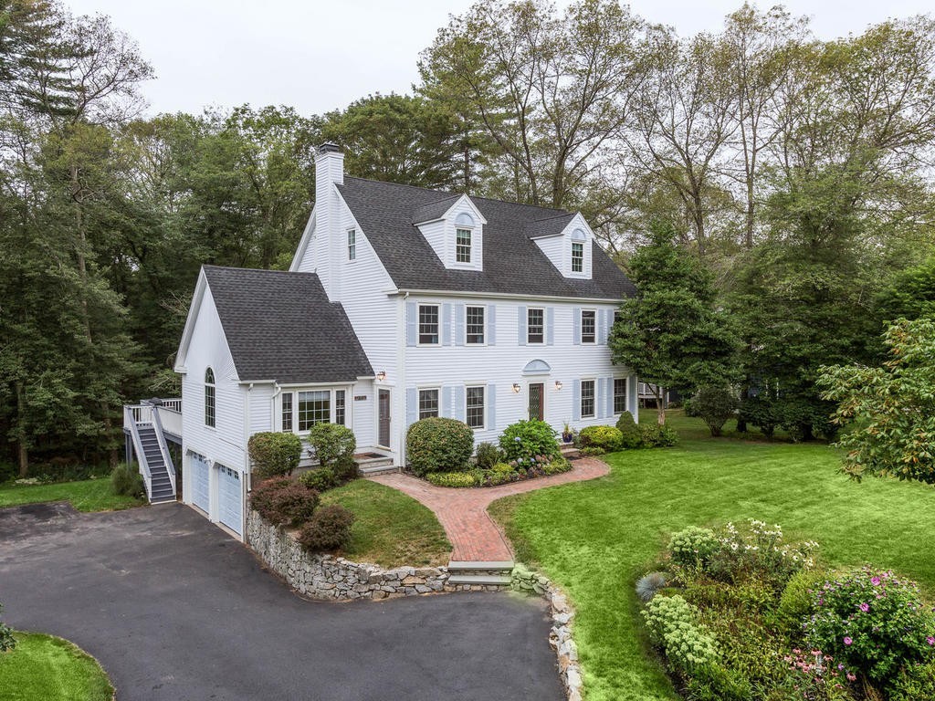 10 Rainbow Ridge Way Georgetown, MA 01833 - Photo 1 of 27 Gallery Image 1