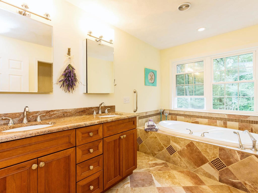 10 Rainbow Ridge Way Georgetown, MA 01833 - Photo 15 of 27 Gallery Image 15