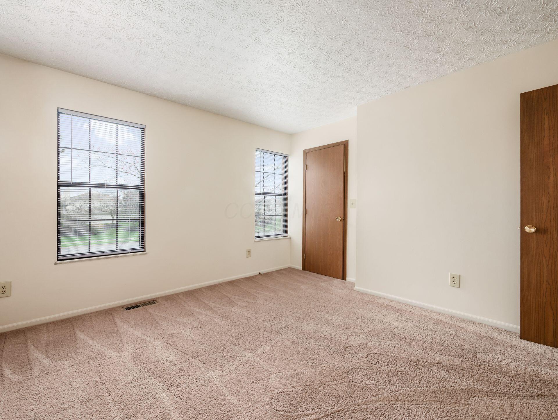 2391 Bethel Road Columbus, OH 43220 - Photo 24 of 32 026_78c0_N 2391 Bethel Rd 075
