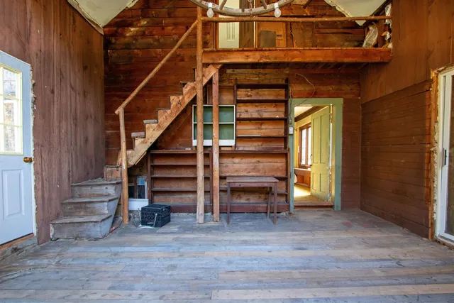 $649,000 | 91 Venheim Road, Lunenburg, VT 05906