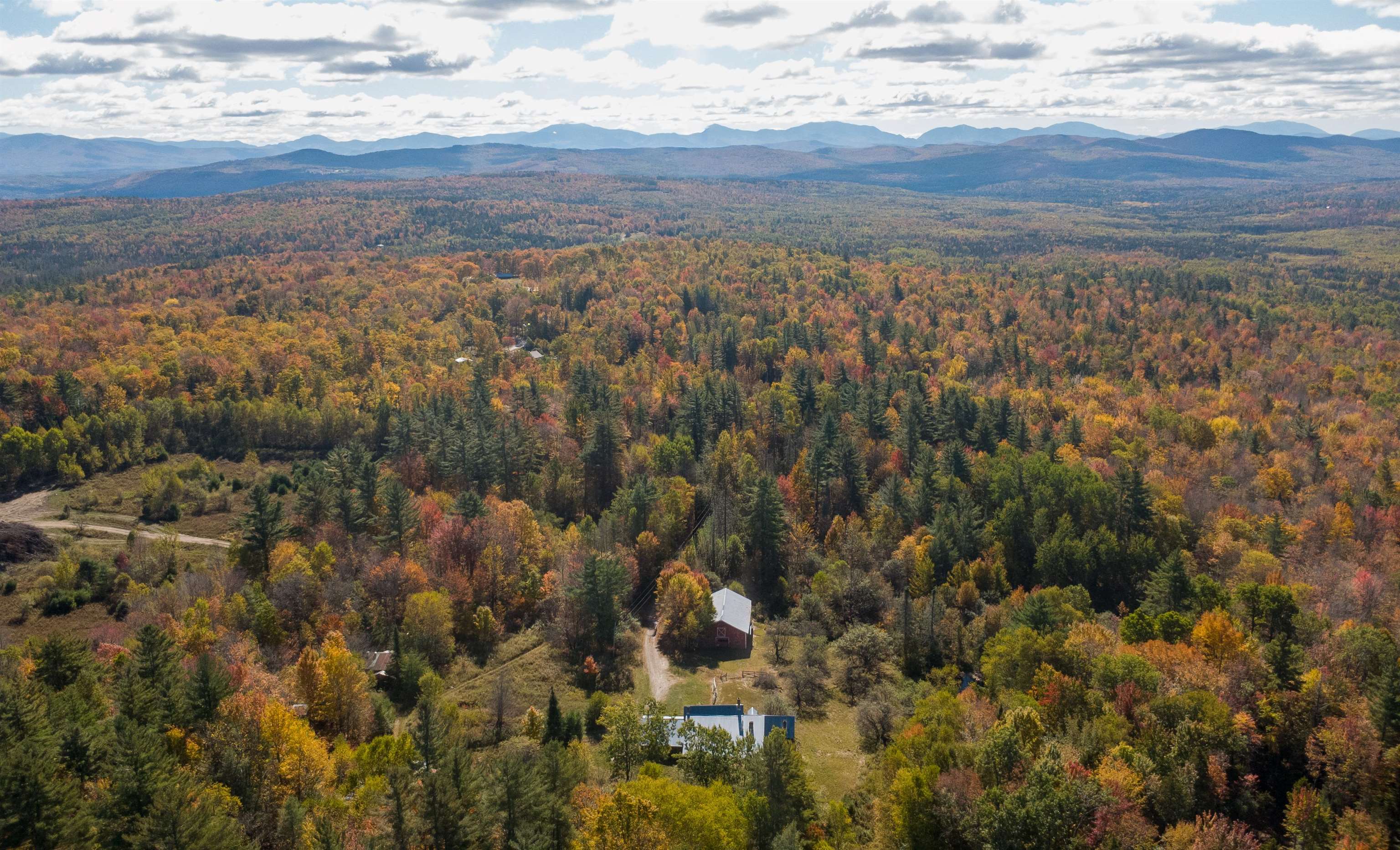 91 Venheim Road Lunenburg, VT 05906 - Photo 5 of 52