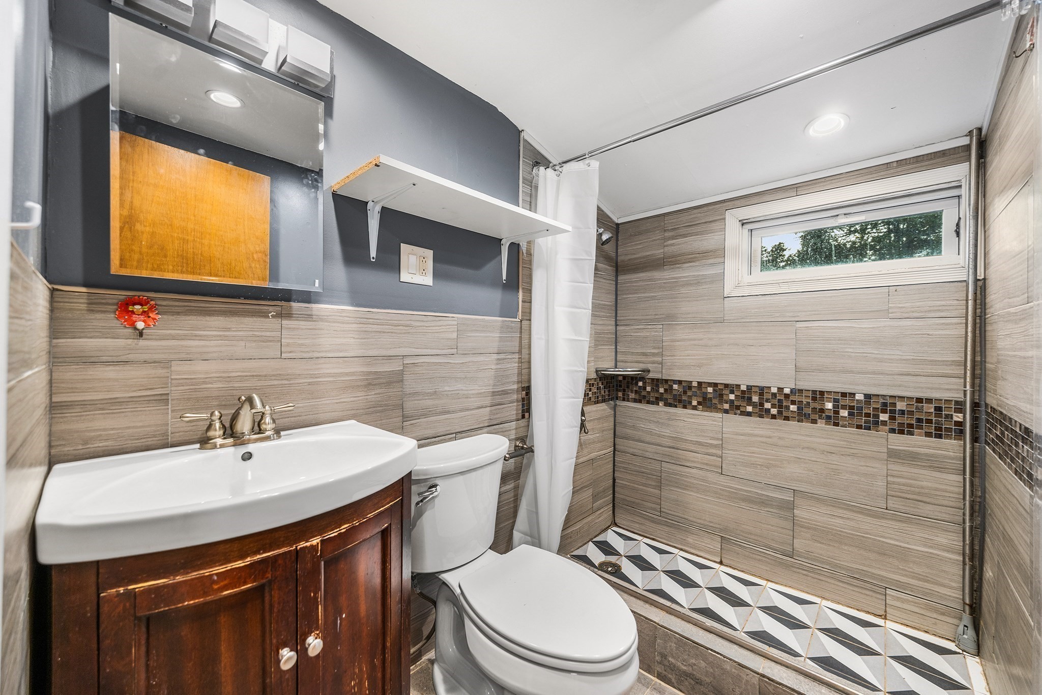 51 Selwyn Road Randolph, MA 02368 - Photo 28 of 40 Gallery Image 28