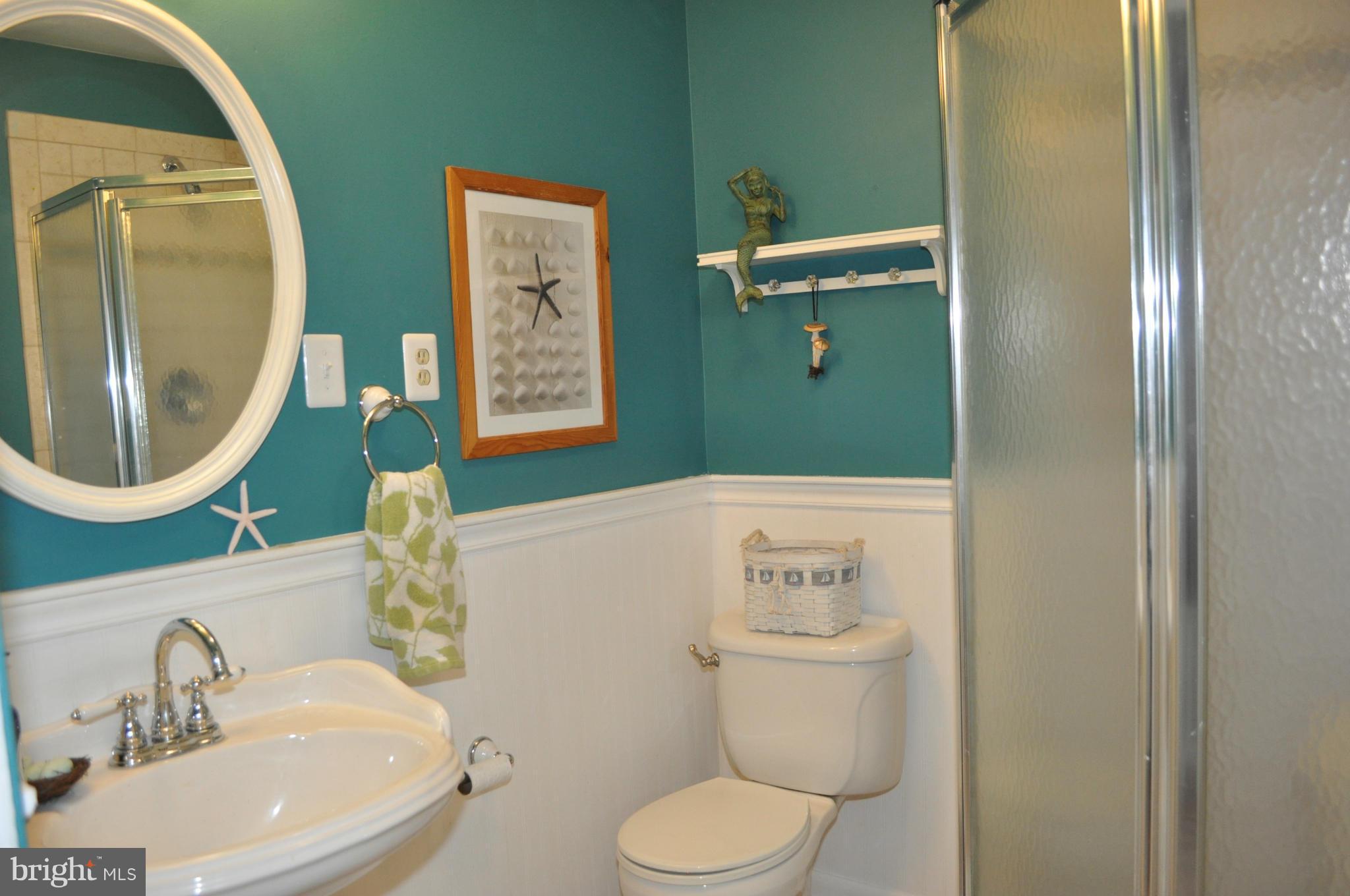 17 Severndale Road Severna Park, MD 21146 - Photo 12 of 30 Bath