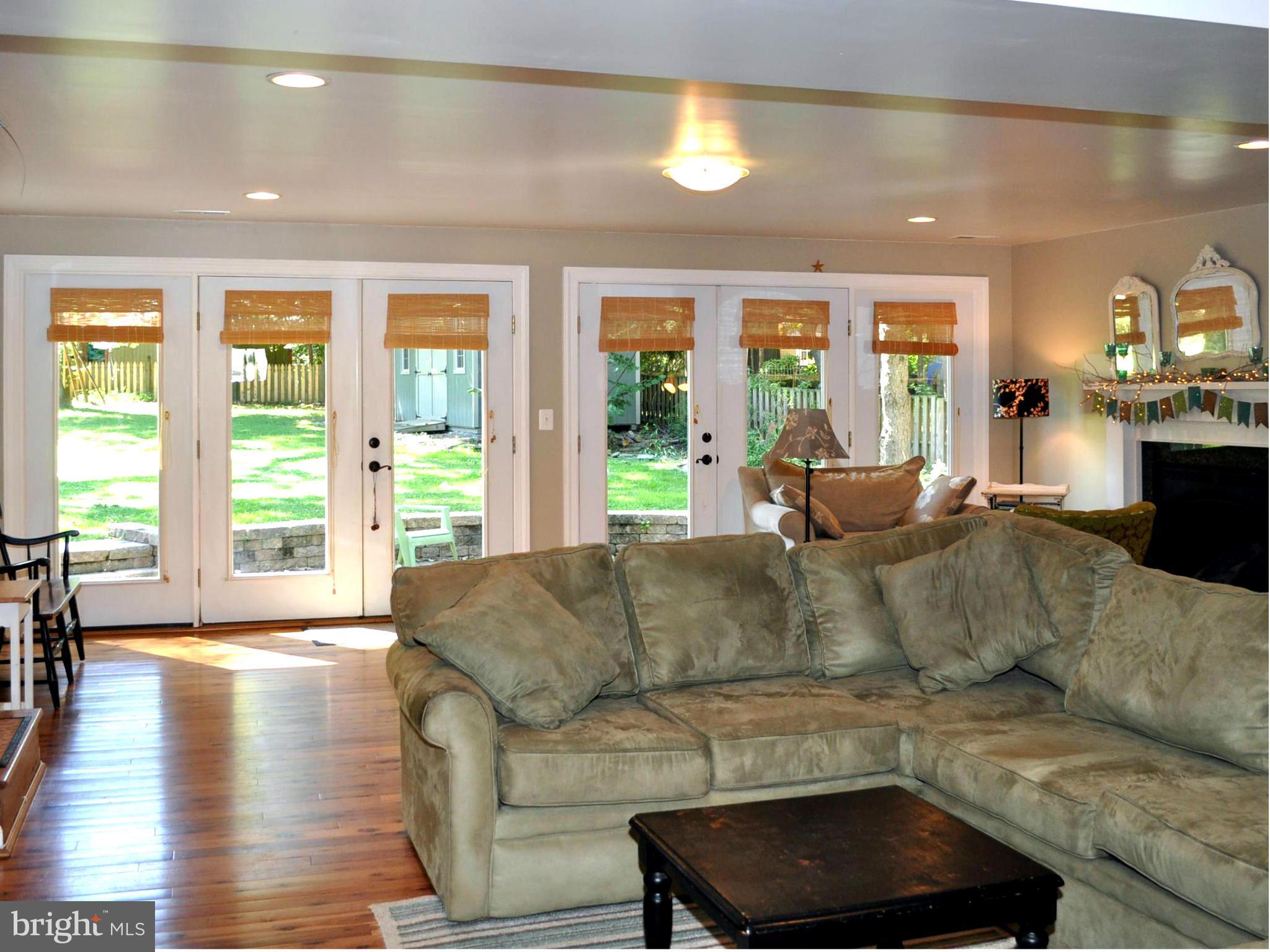 17 Severndale Road Severna Park, MD 21146 - Photo 14 of 30 Family Room