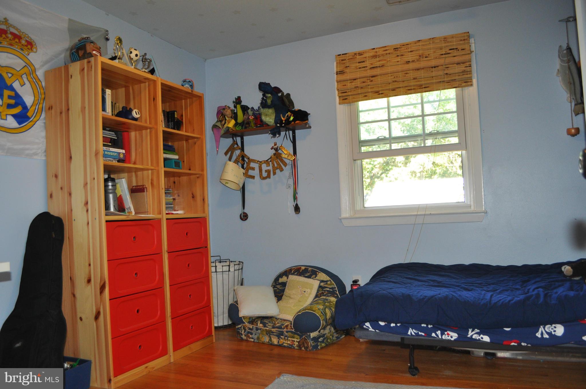 17 Severndale Road Severna Park, MD 21146 - Photo 22 of 30 Bedroom