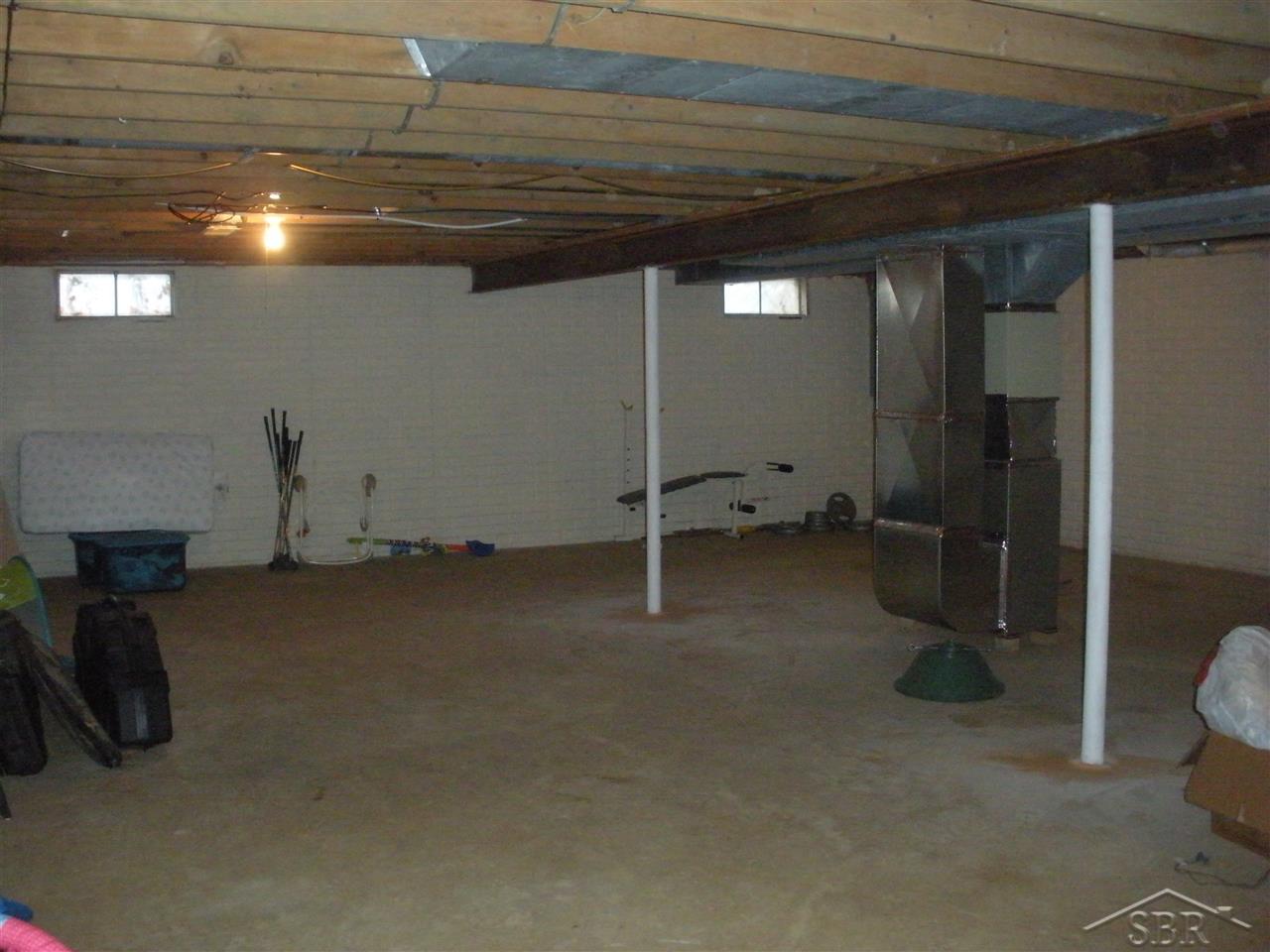 10237 West Stanley Road Flushing, MI 48433 - Photo 17 of 26 31308822-16.JPG