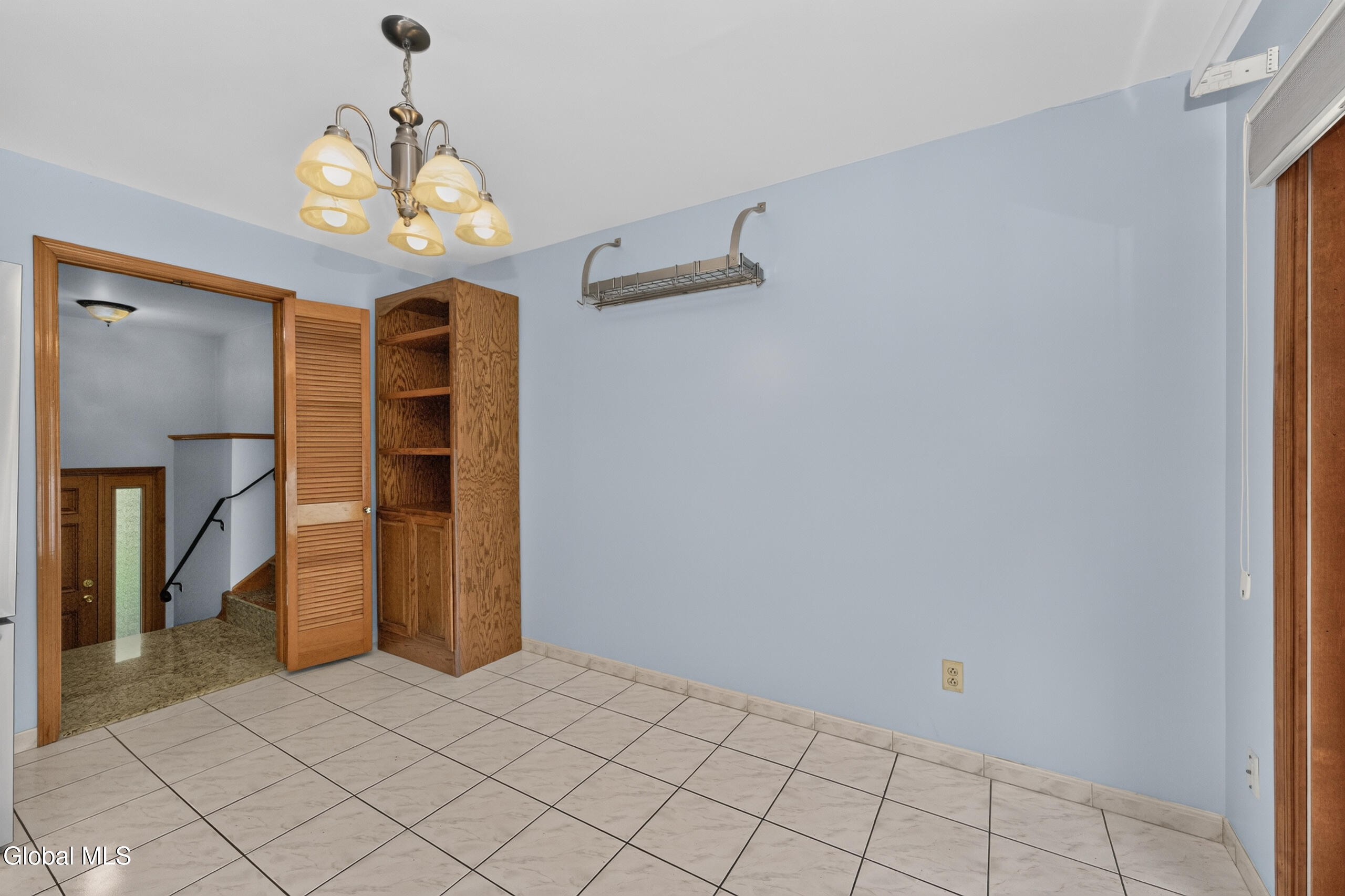 25 Tice Road Guilderland, NY 12203 - Photo 17 of 55 4 Kitchen 6