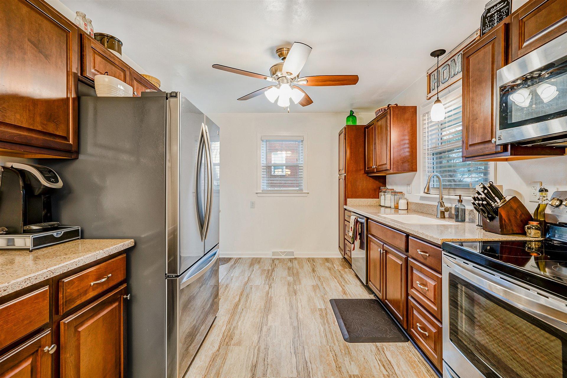 7609 Deer Branch Road Roanoke, VA 24019 - Photo 11 of 39 11-DSC00025
