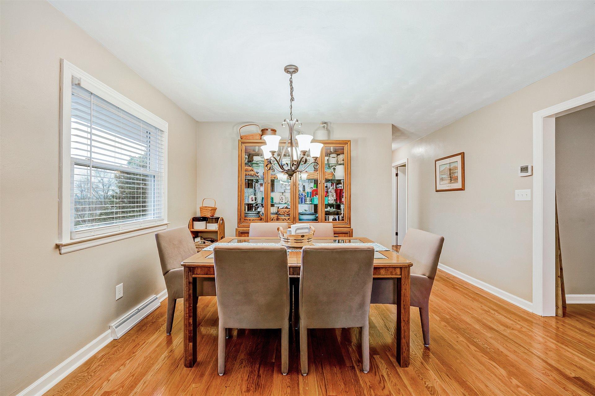 7609 Deer Branch Road Roanoke, VA 24019 - Photo 13 of 39 13-DSC00031