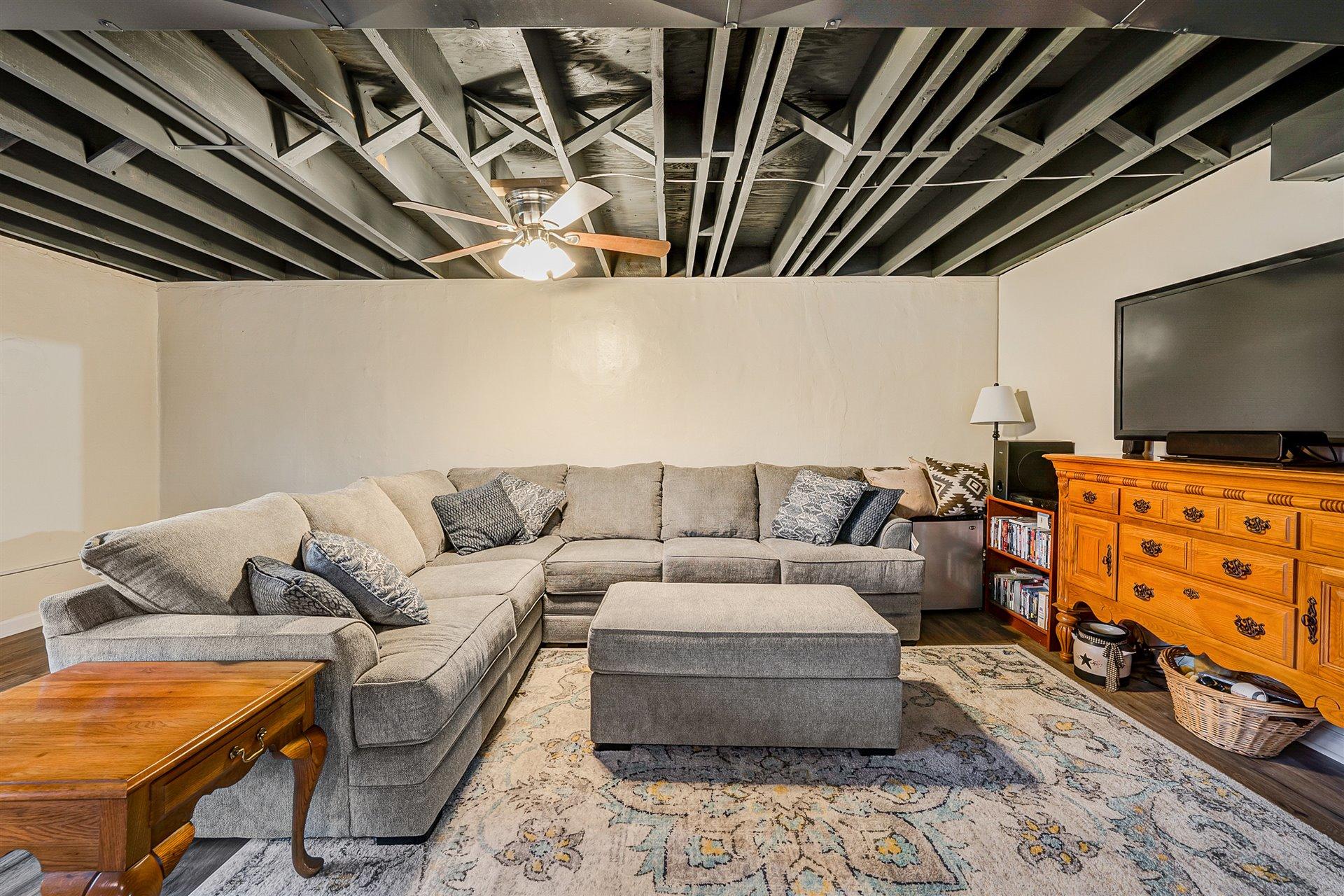 7609 Deer Branch Road Roanoke, VA 24019 - Photo 31 of 39 31-DSC00094