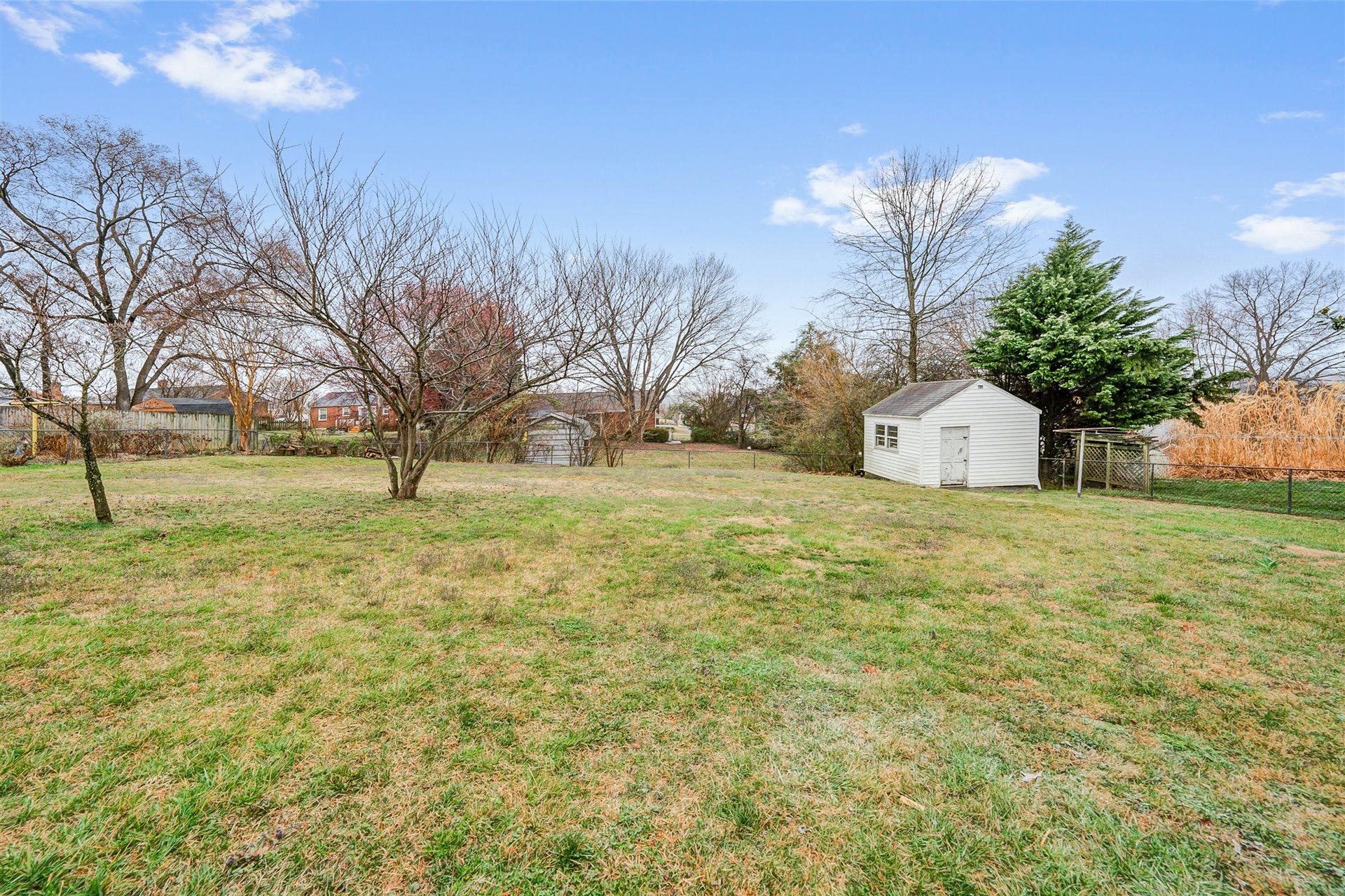7609 Deer Branch Road Roanoke, VA 24019 - Photo 35 of 39 35-DSC00106