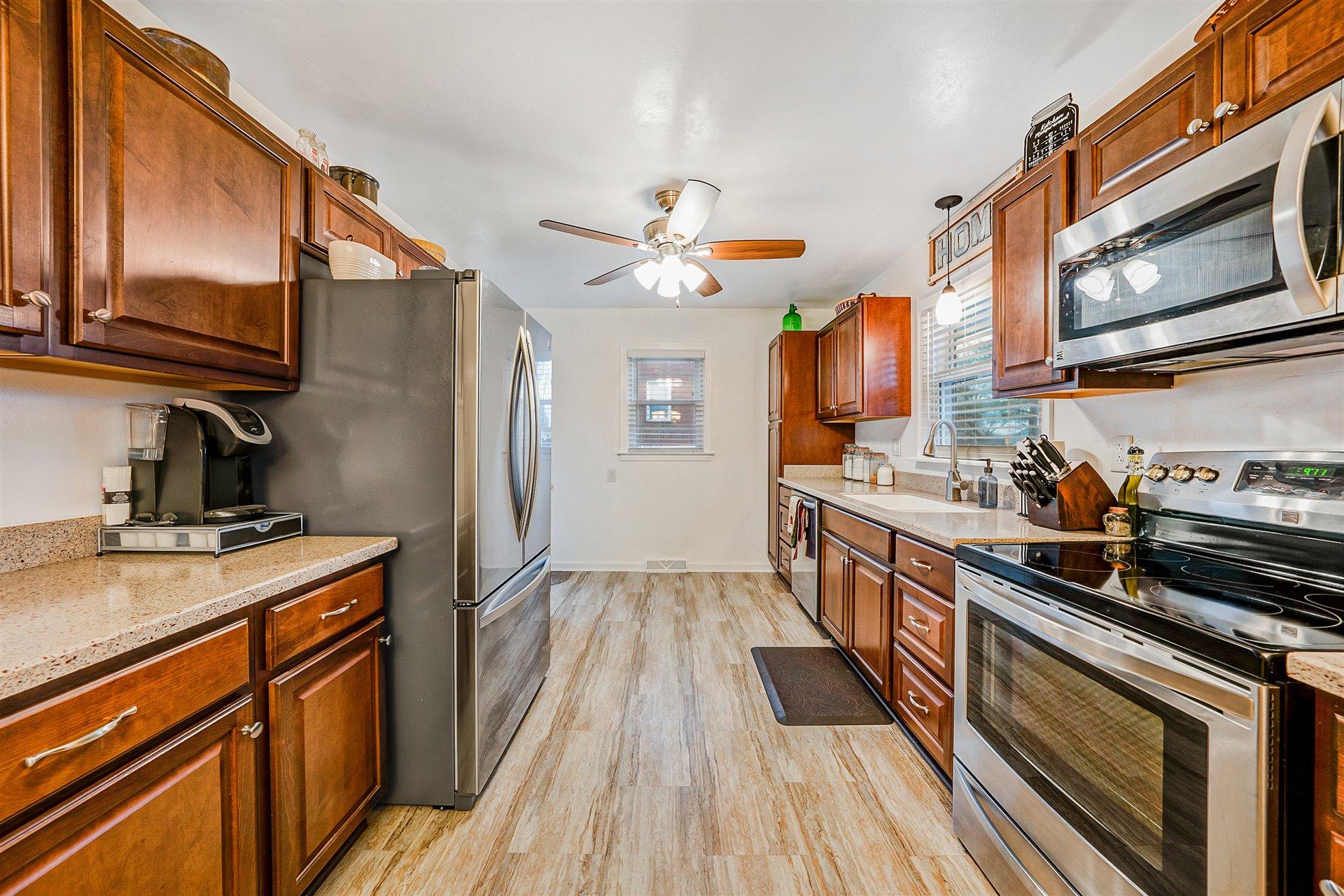 7609 Deer Branch Road Roanoke, VA 24019 - Photo 10 of 39 10-DSC00022