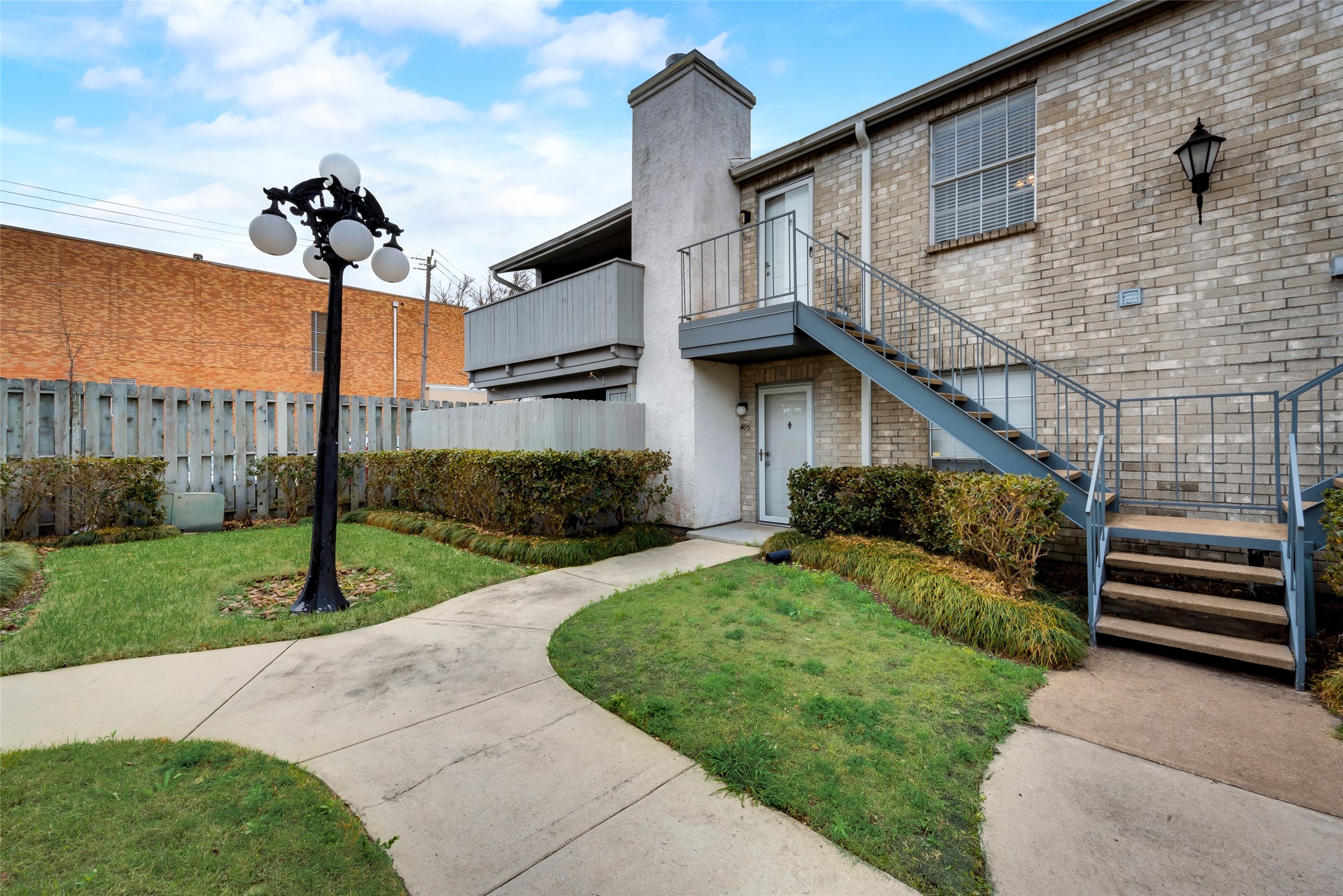8787 Brae Acres Road, Unit 406 Houston, TX 77074 - Photo 15 of 15 Gallery Image 15