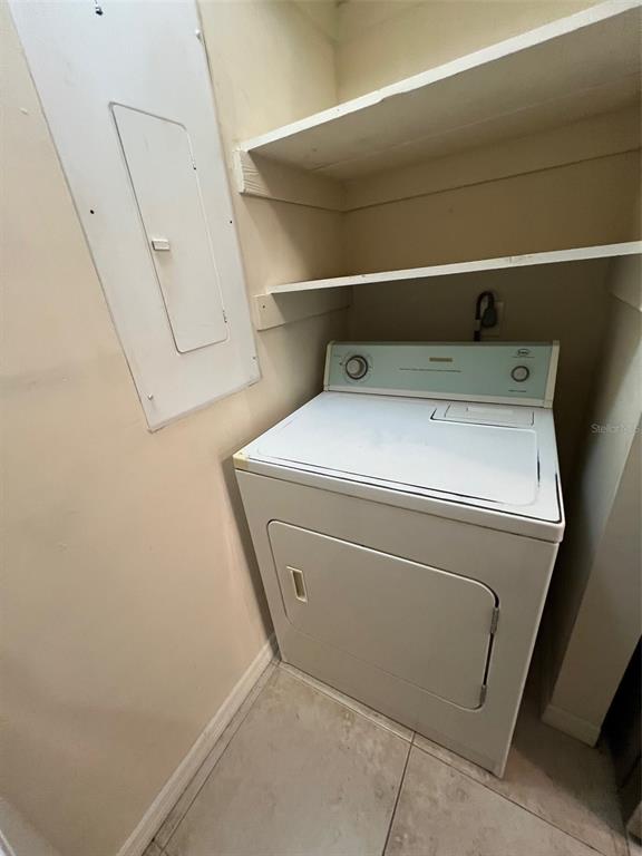 455 Alt 19, Unit 159 Palm Harbor, FL 34683 - Photo 11 of 26 a utility room with dryer and washer