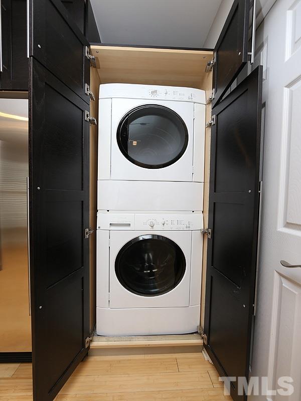 2554 Noble Road Raleigh, NC 27608 - Photo 8 of 11 a utility room with dryer and washer