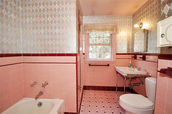 62 Brook Farm Road Boston, MA 02132 - Photo 7 of 15 Gallery Image 7
