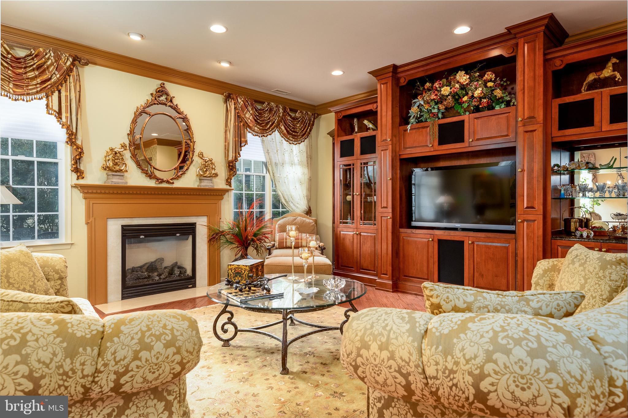 97 Sydney Road Holland, PA 18966 - Photo 9 of 25 Family Room