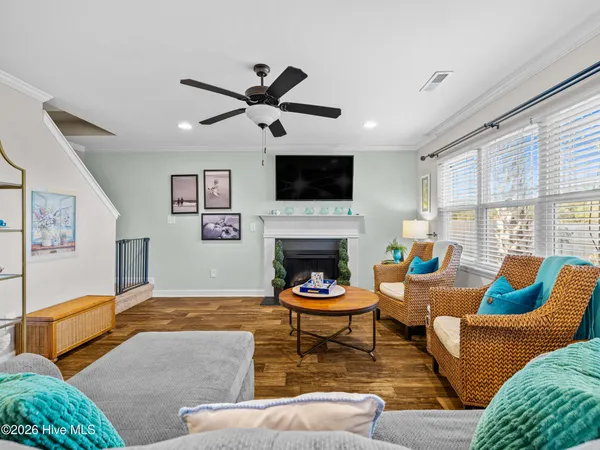 $389,000 | 522 Deep Inlet Drive, Sneads Ferry, NC 28460