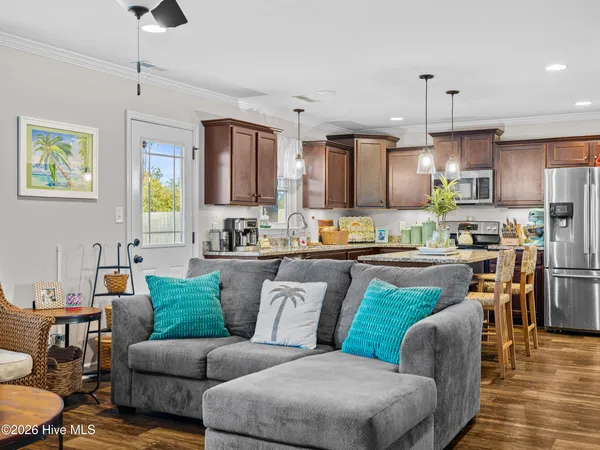 $389,000 | 522 Deep Inlet Drive, Sneads Ferry, NC 28460