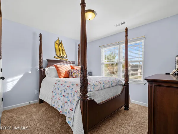 $389,000 | 522 Deep Inlet Drive, Sneads Ferry, NC 28460