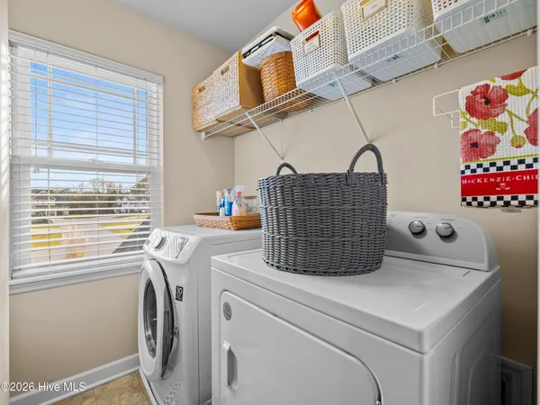 $389,000 | 522 Deep Inlet Drive, Sneads Ferry, NC 28460