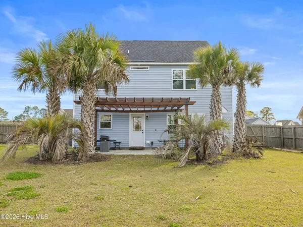 $389,000 | 522 Deep Inlet Drive, Sneads Ferry, NC 28460