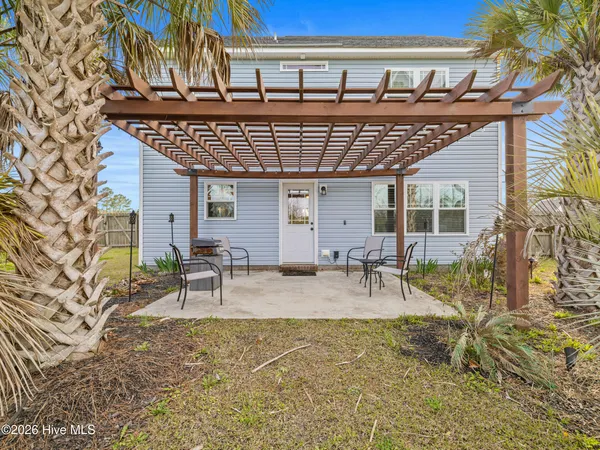 $389,000 | 522 Deep Inlet Drive, Sneads Ferry, NC 28460