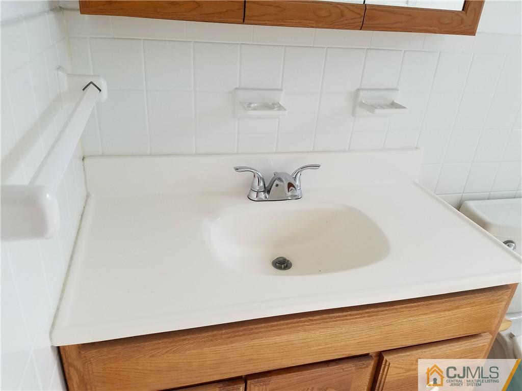 197 Evergreen Road, Unit 8A Edison, NJ 08837 - Photo 8 of 10 Gallery Image 8